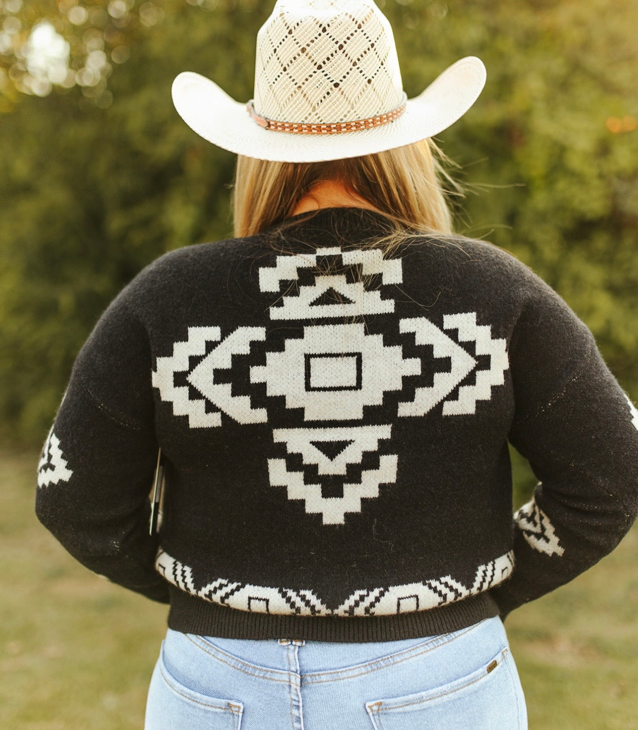 Long Sleeve Aztec Embroidered Sweater - Black