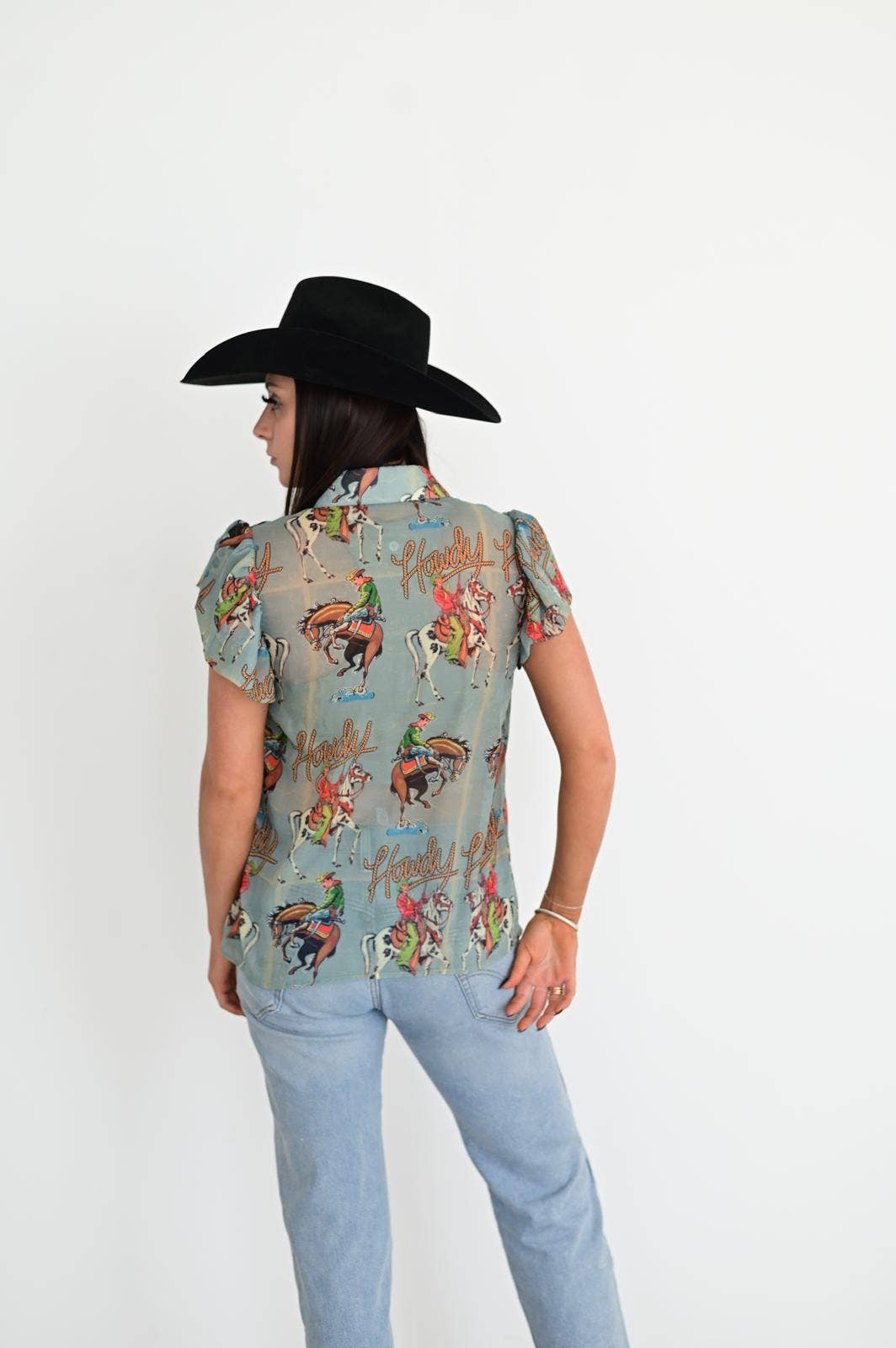 Howdy Flutter Sleeve Blouse