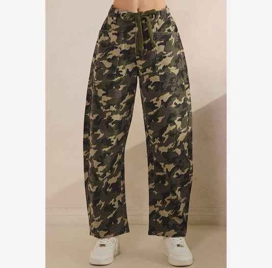 Printed Barrel Jean - Camo