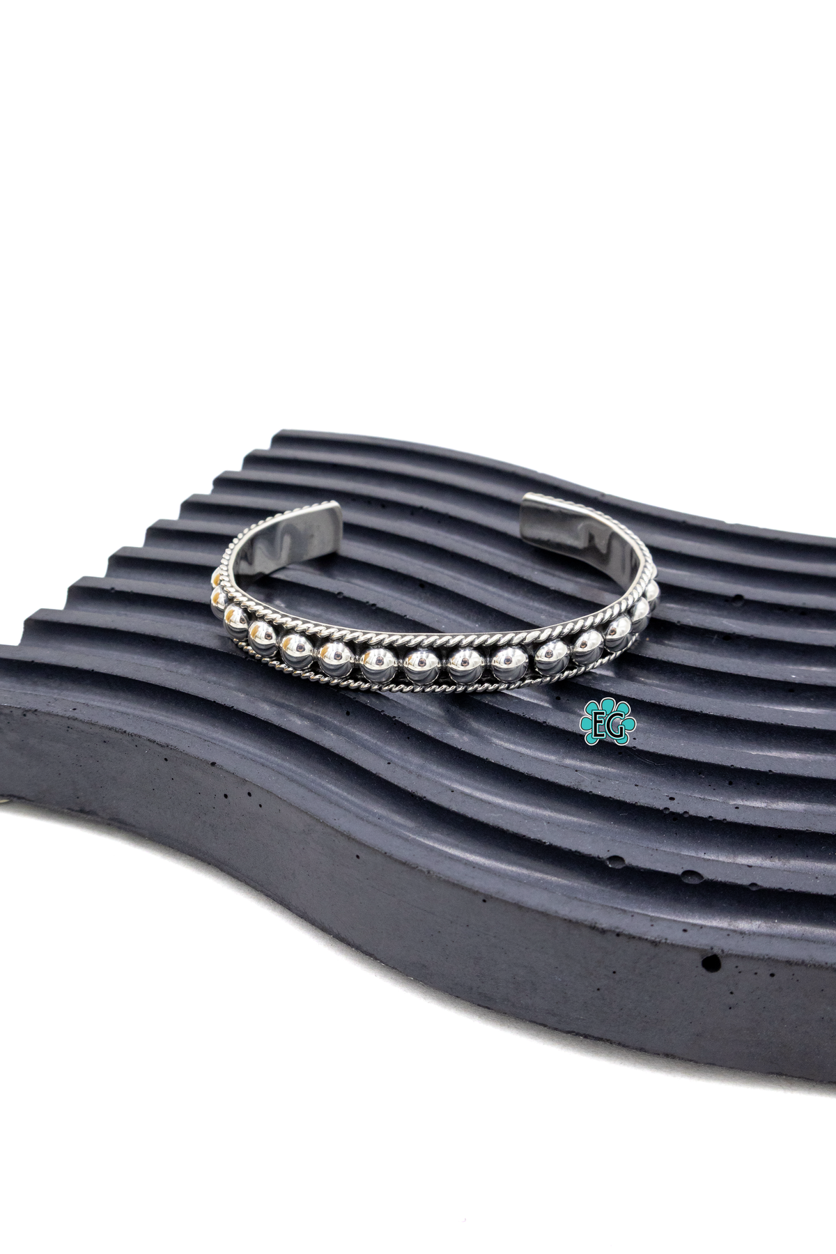 Willow Twisted Rope & Silver Pearls Cuff