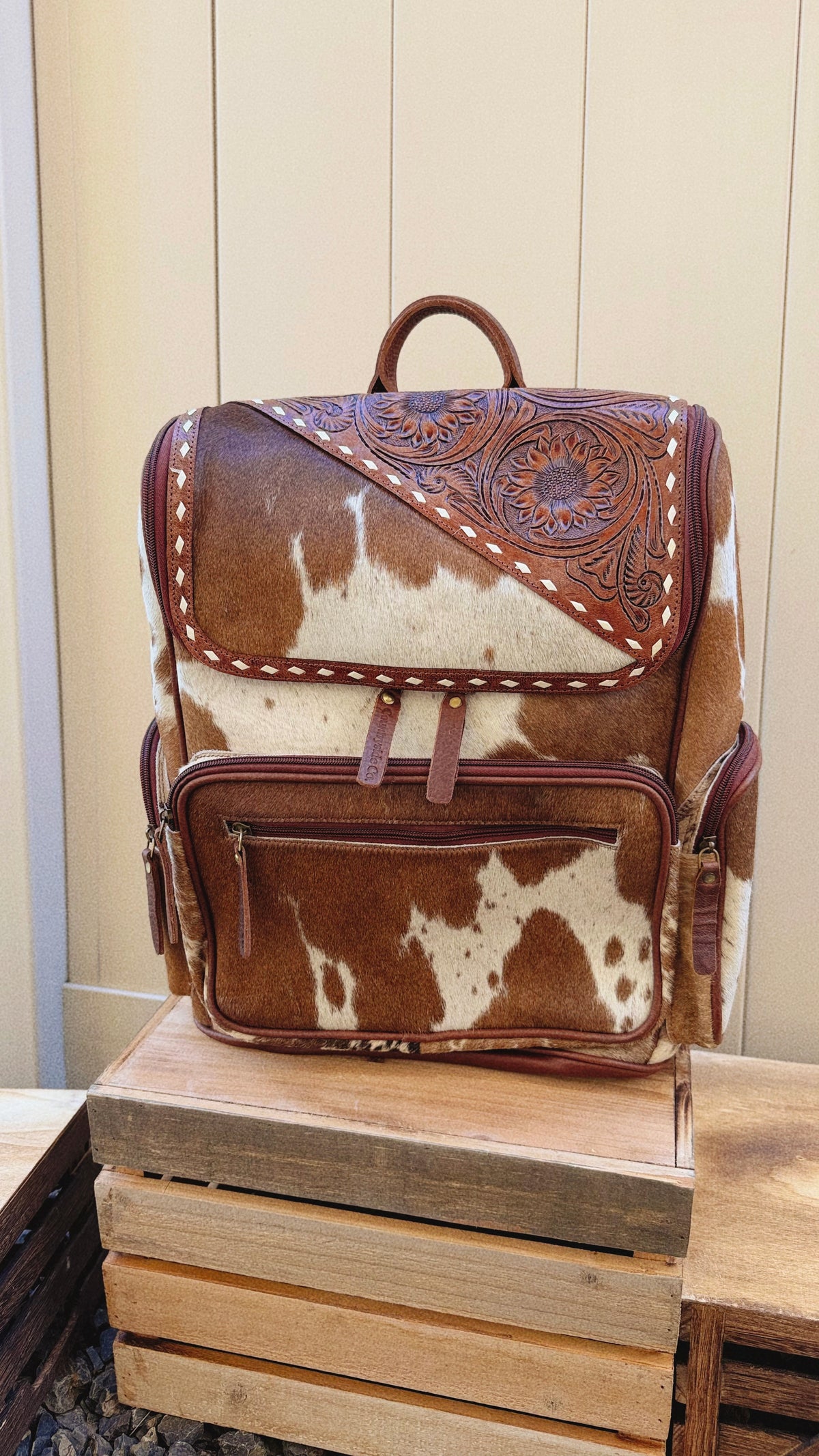 Mesa Cowhide Backpack - Dark Tan & White Cowhide