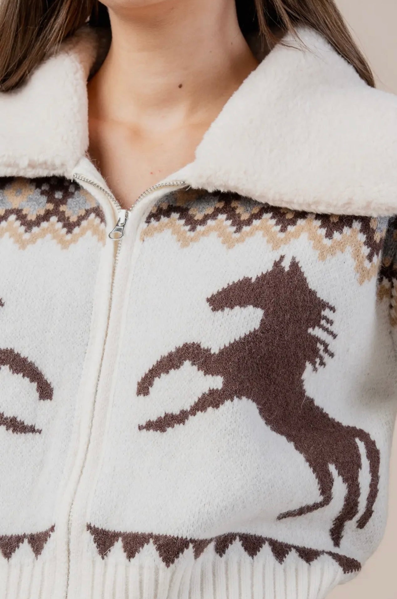 Wild Stallion Zip Front Cardigan Sweater with Fur Collar - Oatmeal