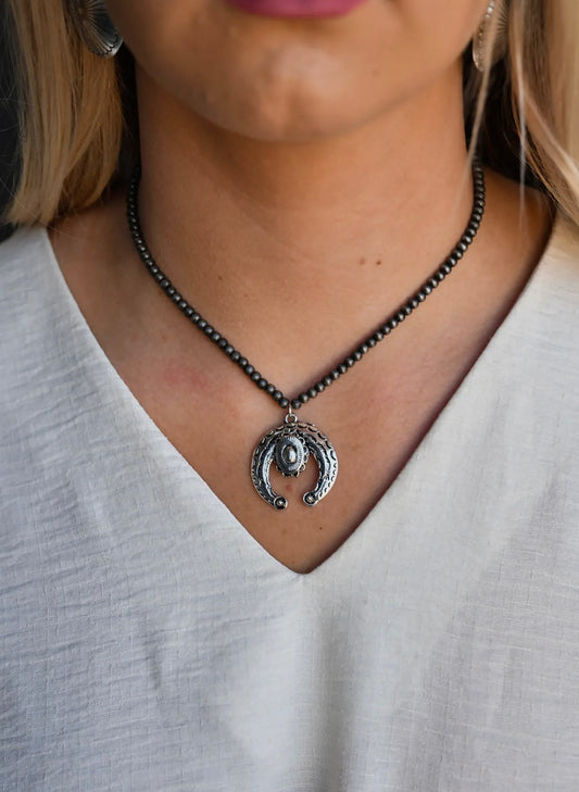 Dainty Faux Navajo Pearl Necklace with Naja Pendant
