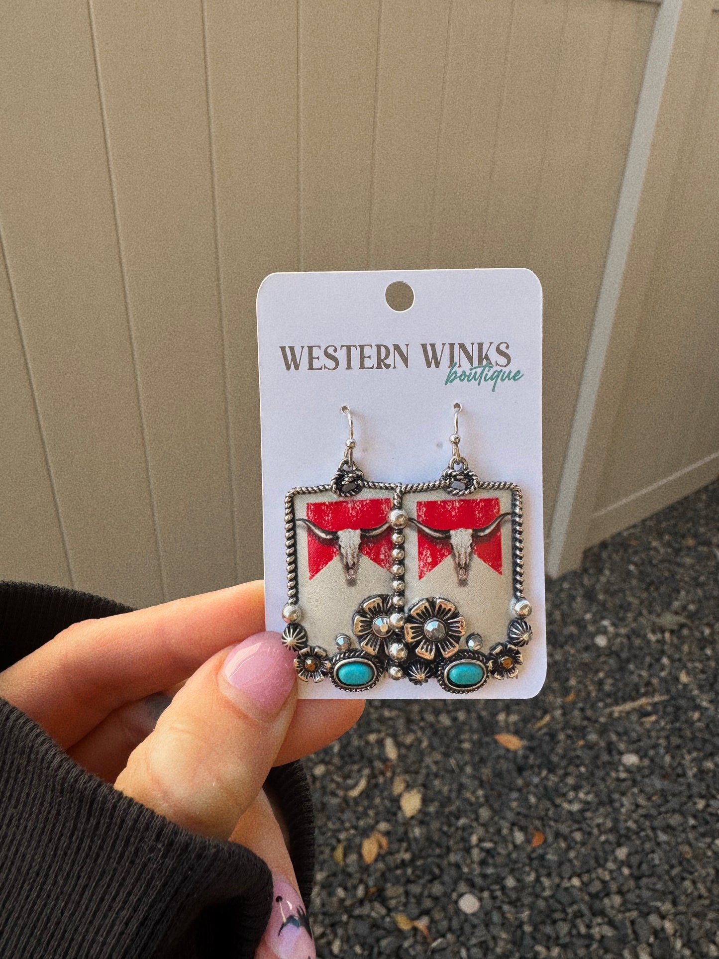 Western Style Pendant with Turquoise Stone Drop Earrings - Longhorn