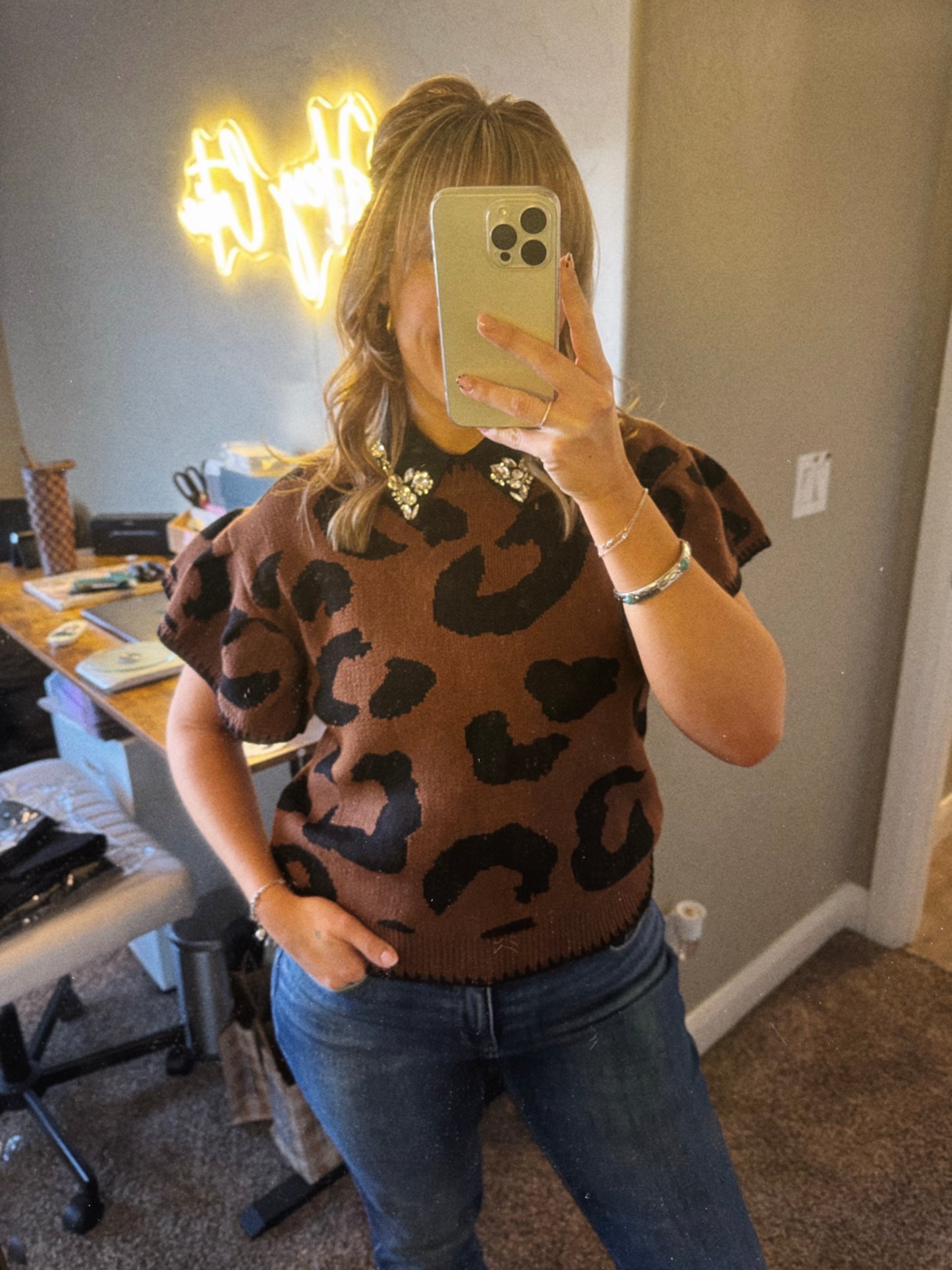 Leopard Printed Sleeveless Sweater